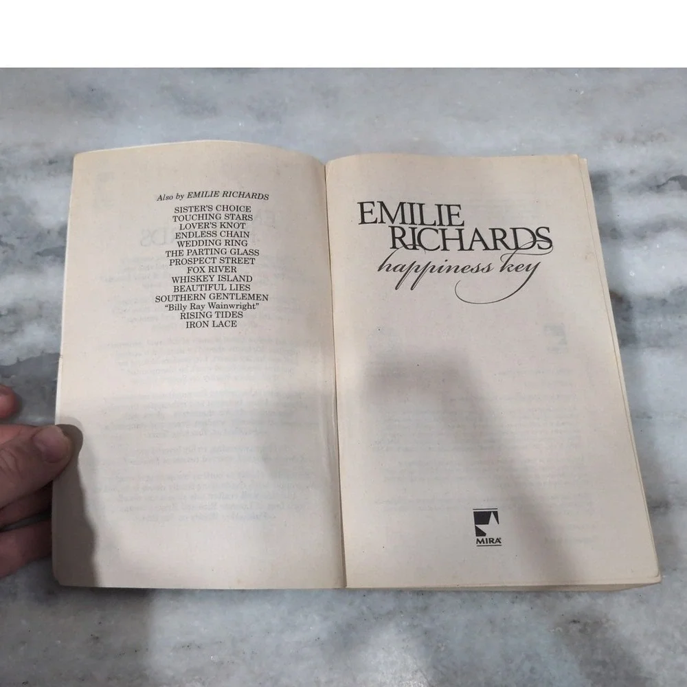 Emilie Richards Paperback Book Lot, Happiness Key & Beware False Profits, Novels
